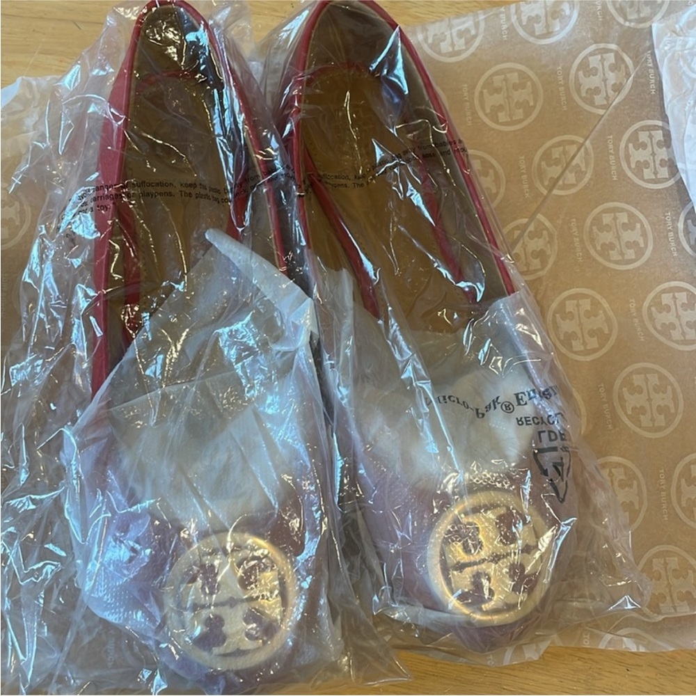 Tory Burch✨Benton 2 Ballet Flat
Tumbled Leather size 6.5 - Picture 4 of 11
